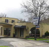 Riverbank Park Motel - Accommodation Cooktown