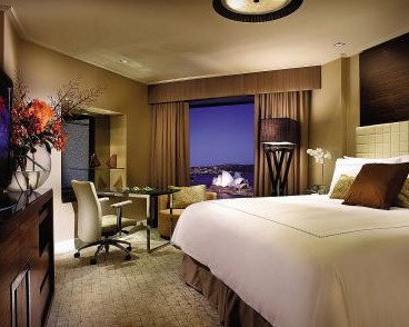 Four Seasons Hotel - Accommodation Cooktown 1