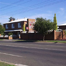 The Charles Sturt Motor Inn - Accommodation Cooktown 4