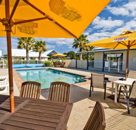 Torquay Tropicana Motel - Accommodation Cooktown
