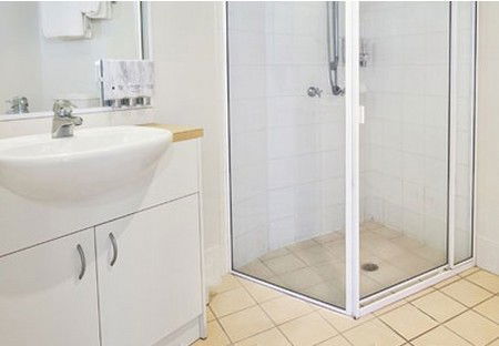 The Brighton: Lake Macquarie - Accommodation Cooktown 2