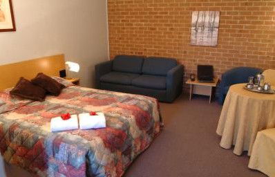 Campbelltown Colonial Motor Inn - Accommodation Cooktown 2