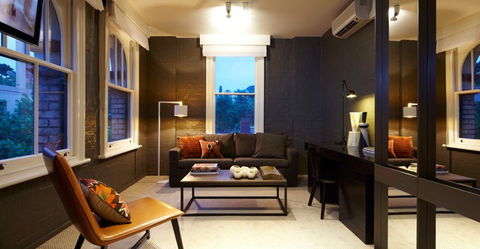 Harbour Rocks Hotel - Accommodation Cooktown 1