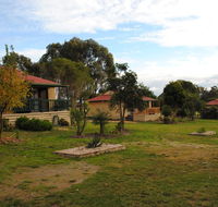 Lakes Entrance Country Cottages - Accommodation Cooktown