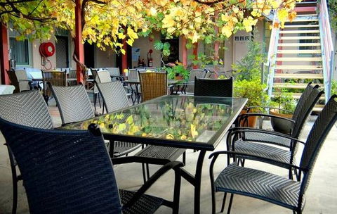 Abernethy Guesthouse - Accommodation Cooktown 5