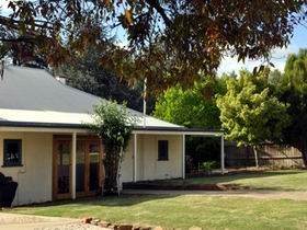 Merellaan - Accommodation Cooktown 0