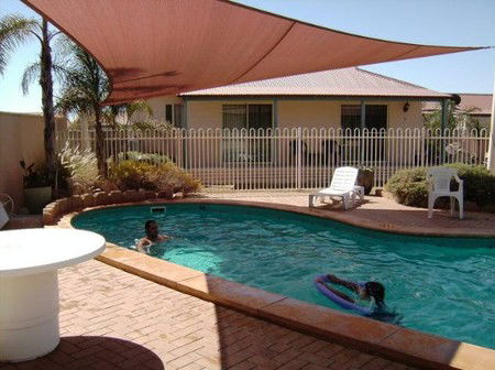 The Mac's Beachfront Villas - Accommodation Cooktown 2