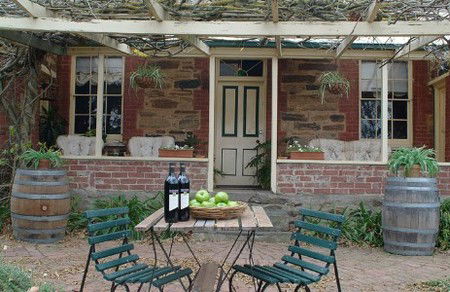 Sea & Vines Cottage - Accommodation Cooktown 1