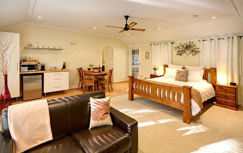 One Tree Bed And Breakfast - Accommodation Cooktown 7