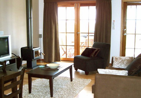 McLaren Ridge 3 - McLaren Ridge Log Cabins - Accommodation Cooktown 4