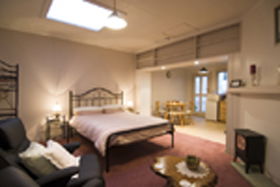 Ellie's Cottage Collection - Ellie's Studio Apartment - Accommodation Cooktown 0