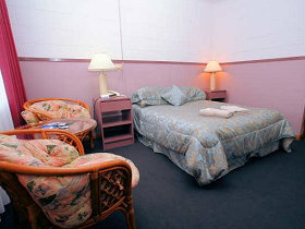 Queenstown Motor Lodge - Accommodation Cooktown 0