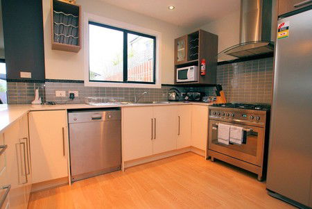 Oakley Place Townhouse - Tasmanian Short Stays - Accommodation Cooktown 3