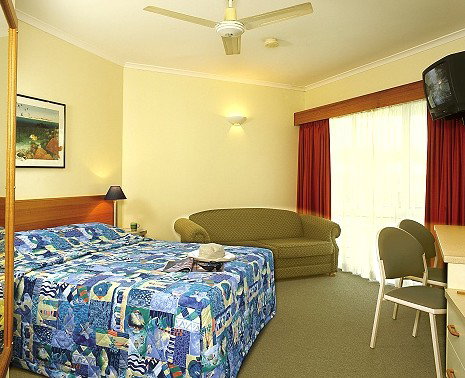 Tropical Queenslander - Accommodation Cooktown 5