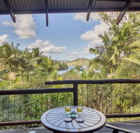 Secrets on the Lake - Accommodation Cooktown