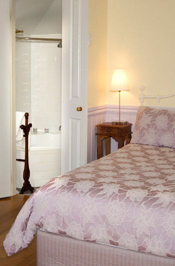 Hyams Beach Seaside Cottages - Accommodation Cooktown 2