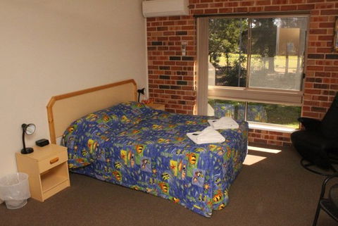 Golf View Motel - Accommodation Cooktown 2