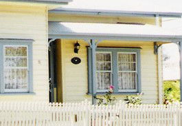 Rose Cottage Bed & Breakfast - Accommodation Cooktown 0
