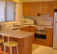 A Bay Beachcomber and Jervis Bays SeaChange - Accommodation Cooktown