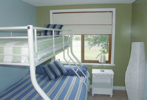 By The Bay - Accommodation Cooktown 1