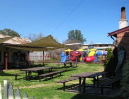 The Royal Hotel Adelong - Accommodation Cooktown 1