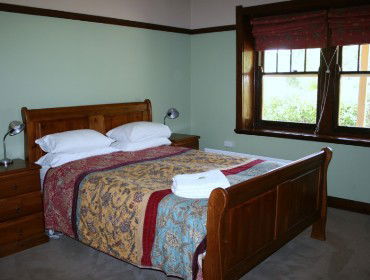 Batlow House - Accommodation Cooktown 2