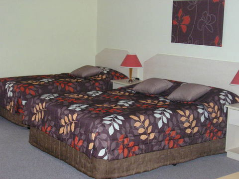 Tuckerbox Motor Inn - Accommodation Cooktown 8