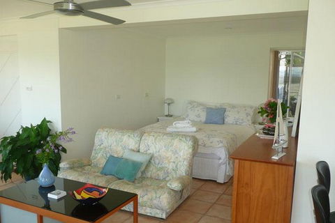 Alexandra Suite - Accommodation Cooktown 2