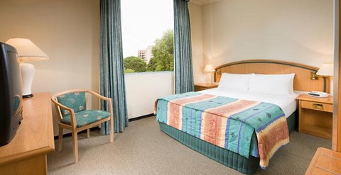 BreakFree Bankstown International - Accommodation Cooktown 4