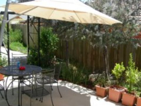 B And Bs Retreat - Accommodation Cooktown 4