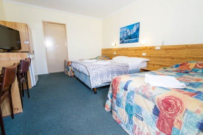 Motel Lodge - Accommodation Cooktown 3
