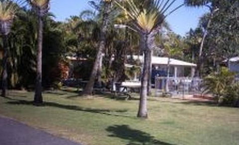 Kinka Palms Beachfront Apartments / Motel - Accommodation Cooktown 2
