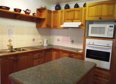 Renyar - Holiday Home - Accommodation Cooktown 4