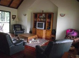 Aliana - Holiday Home - Accommodation Cooktown 2