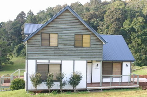 Aliana - Holiday Home - Accommodation Cooktown 4