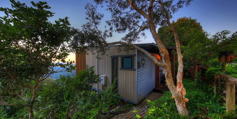 At Remingtons B & B - Accommodation Cooktown 1