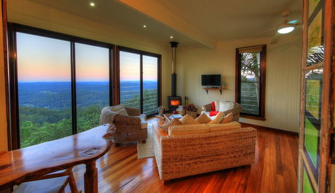 At Remingtons B & B - Accommodation Cooktown 3