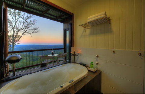 At Remingtons B & B - Accommodation Cooktown 5