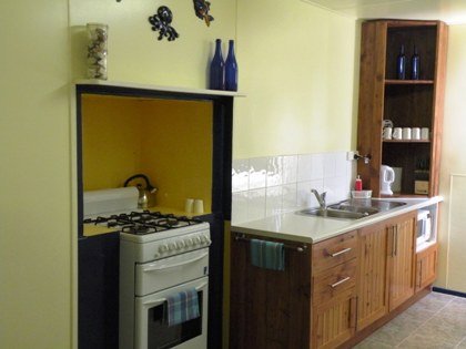 Baudin Budget Units 2&3 And Cottage - Accommodation Cooktown 4