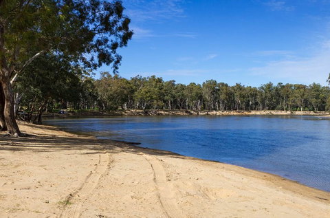 Time Out Holiday Park - Accommodation Cooktown 0