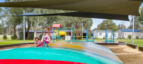 Time Out Holiday Park - Accommodation Cooktown 4
