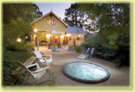 Jacaranda Cottage - Accommodation Cooktown 0