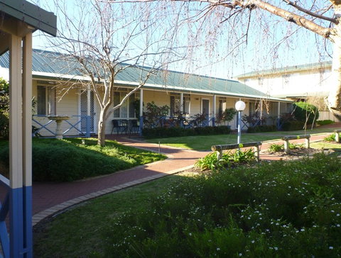 Park Avenue Holiday Units - Accommodation Cooktown 4