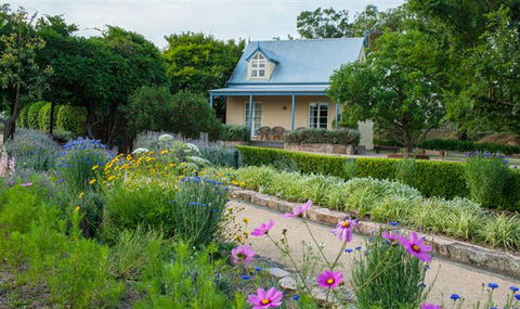 Vineyard Cottages And Cafe - Accommodation Cooktown 0
