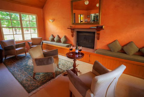 Vineyard Cottages And Cafe - Accommodation Cooktown 1