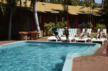 Bayside Holiday Apartments - Accommodation Cooktown 2