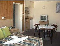 The Entrance Motel - Accommodation Cooktown 3