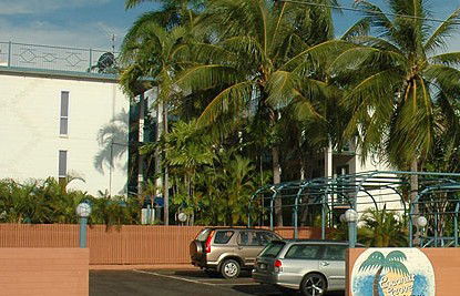 Coconut Grove Holiday Apartments - Accommodation Cooktown 0
