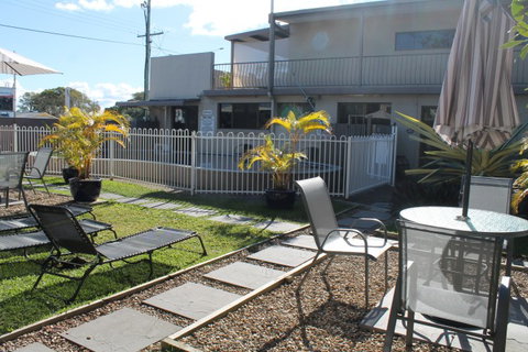 A' Montego Mermaid Beach Motel - Accommodation Cooktown 4