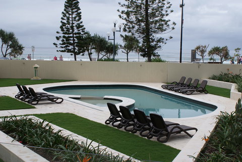 Zenith Apartments - Accommodation Cooktown 3